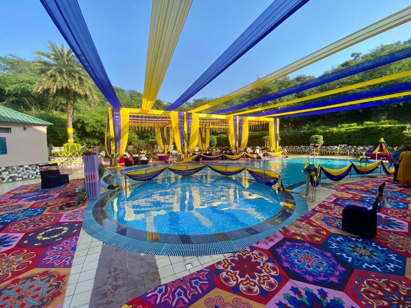 Golden Tulip Chandigarh, होटल 4*