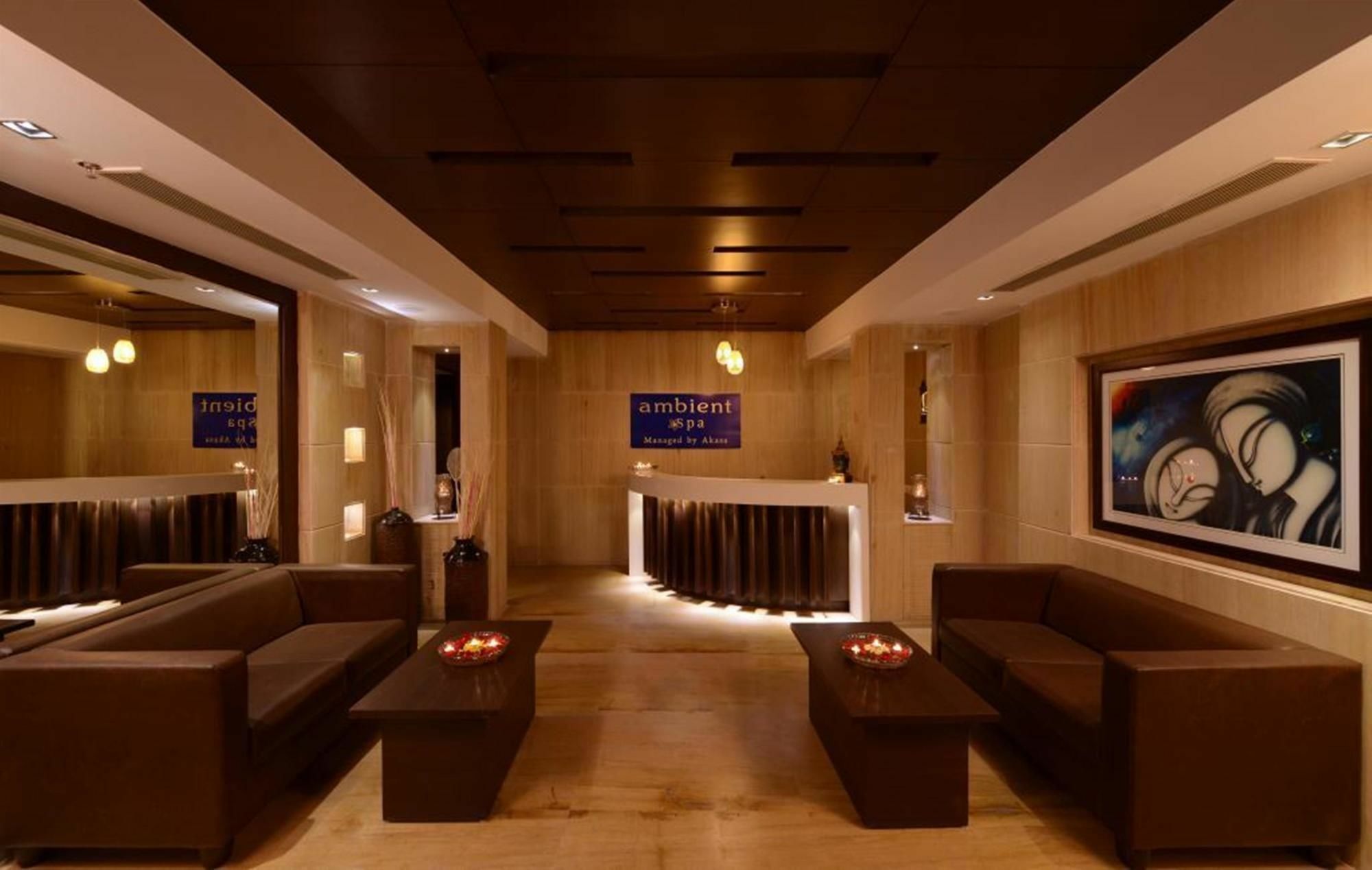 होटल Golden Tulip Chandigarh,
