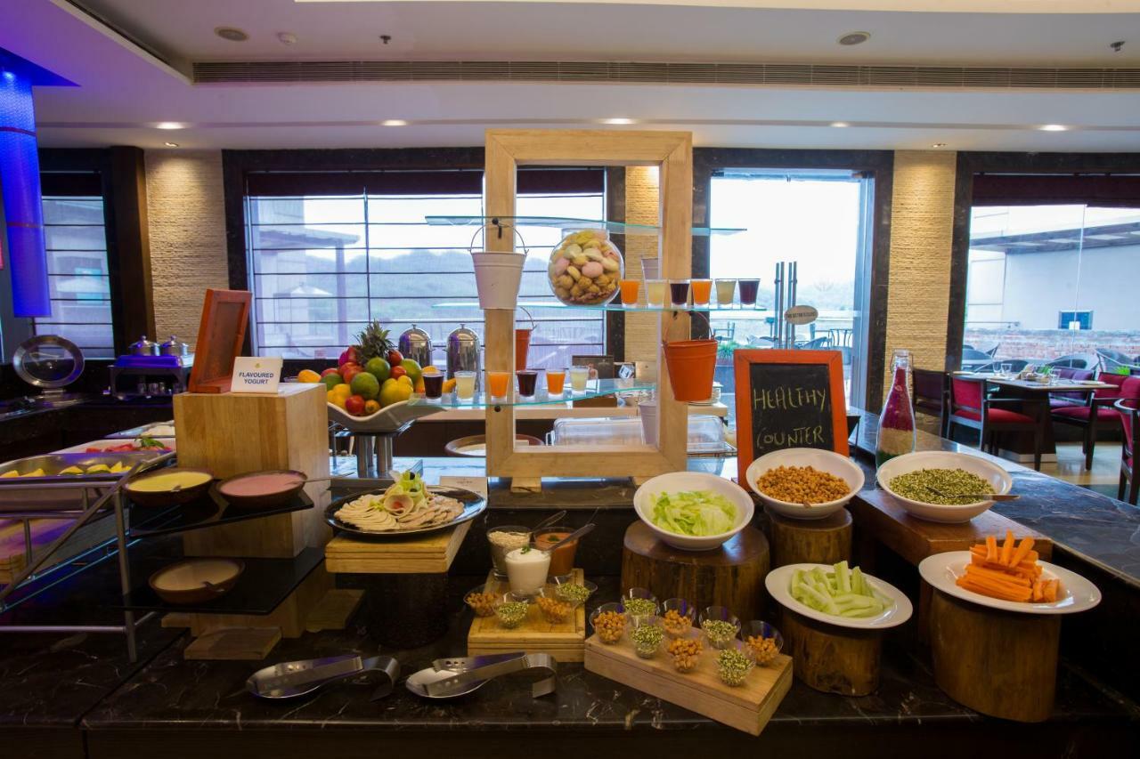 Golden Tulip Chandigarh, 4*