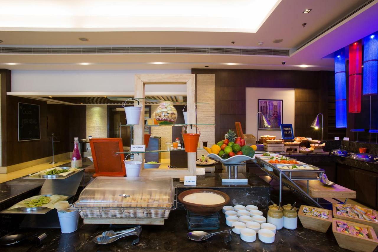 Golden Tulip Chandigarh, होटल 4*